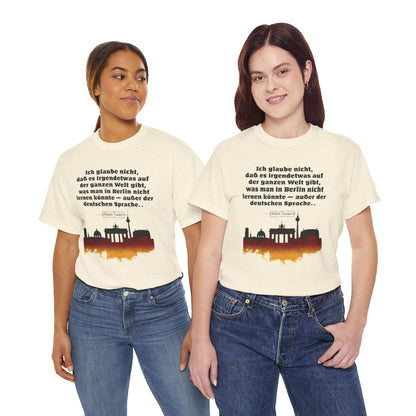 Unisex T-shirt with quote - Mark Twain - Berlin Language