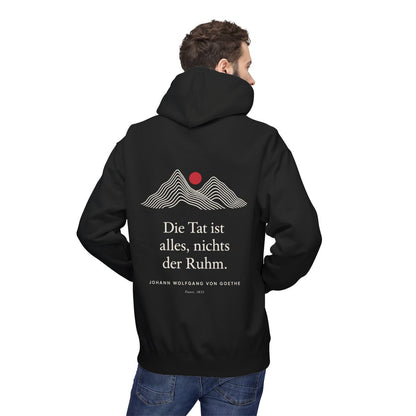 Unisex Fleece Hoodie mit Zitat - Goethe - Die Tat ist alles, nichts der Ruhm Linien – person-2-back