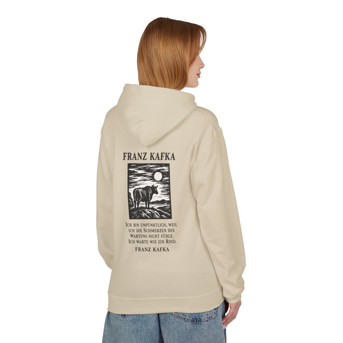 Unisex Fleece Hoodie mit Zitat - Kafka - Ich bin unpünktlich – person-1-back