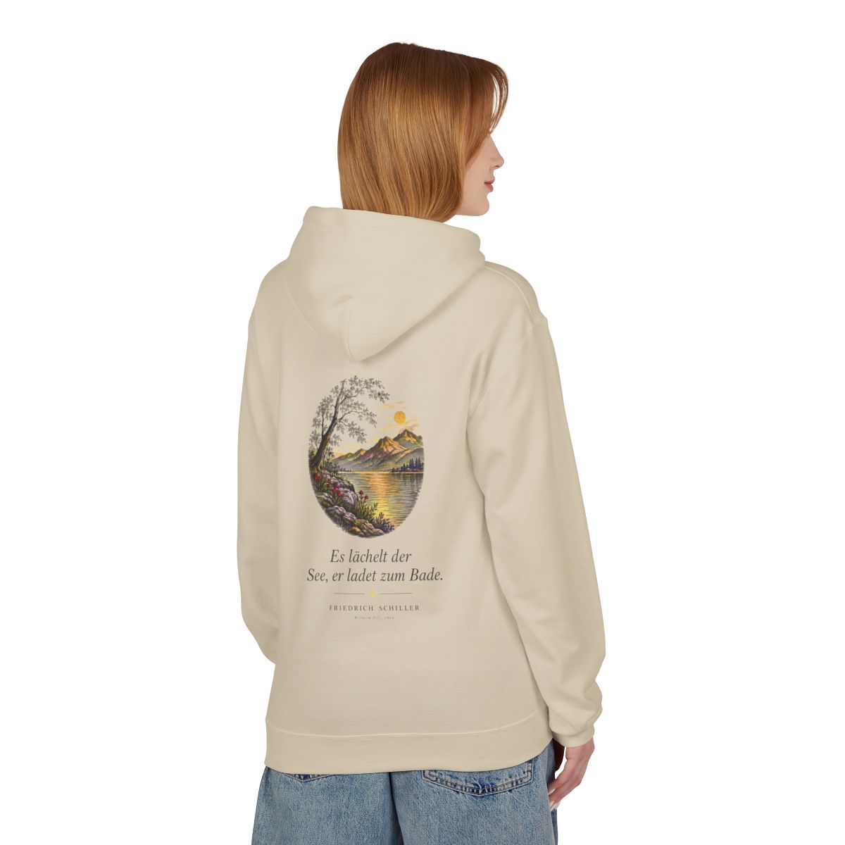 Unisex Fleece Hoodie mit Zitat - Schiller - Es lächelt der See – person-1-back