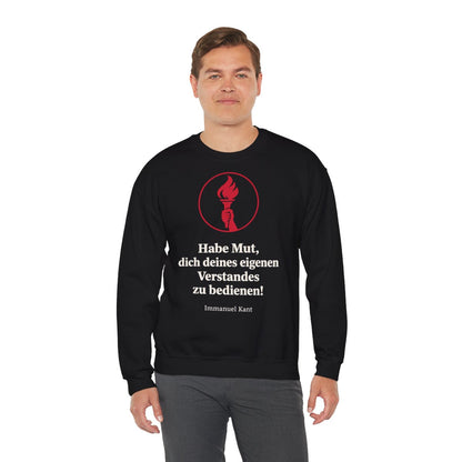 Unisex Sweatshirt mit Zitat - Kant - Habe Mut Fackel – person-3
