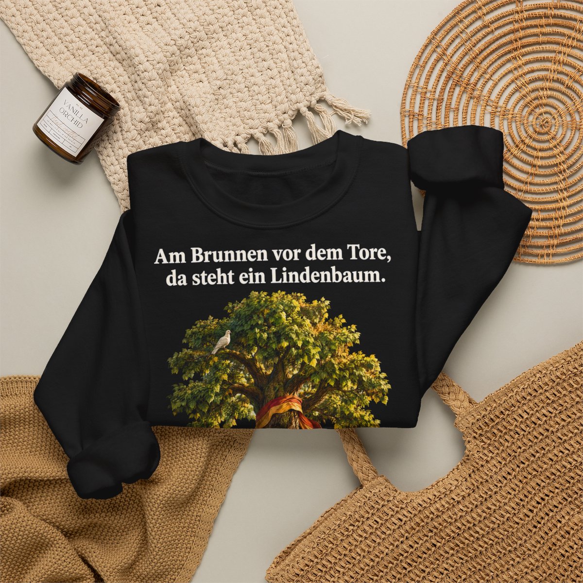 Unisex Sweatshirt mit Zitat - Müller - Am Brunnen vor dem Tore – folded-2