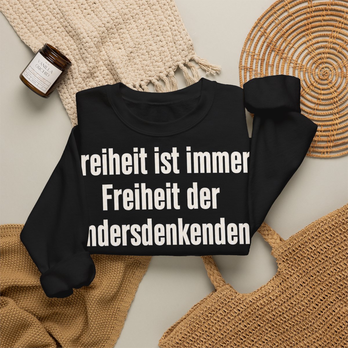 Unisex Sweatshirt mit Zitat - Luxemburg - Freiheit ist immer Freiheit der Andersdenkenden Signatur – folded-2