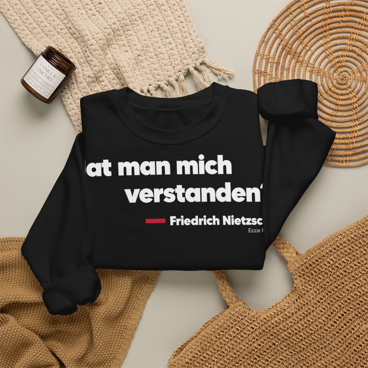 Unisex Sweatshirt mit Zitat - Nietzsche - Hat man mich verstanden – folded-2