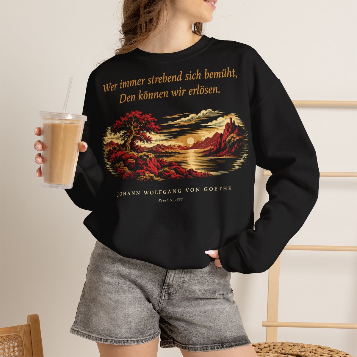 Unisex Sweatshirt mit Zitat - Goethe - Wer immer strebend sich bemüht – lifestyle-2
