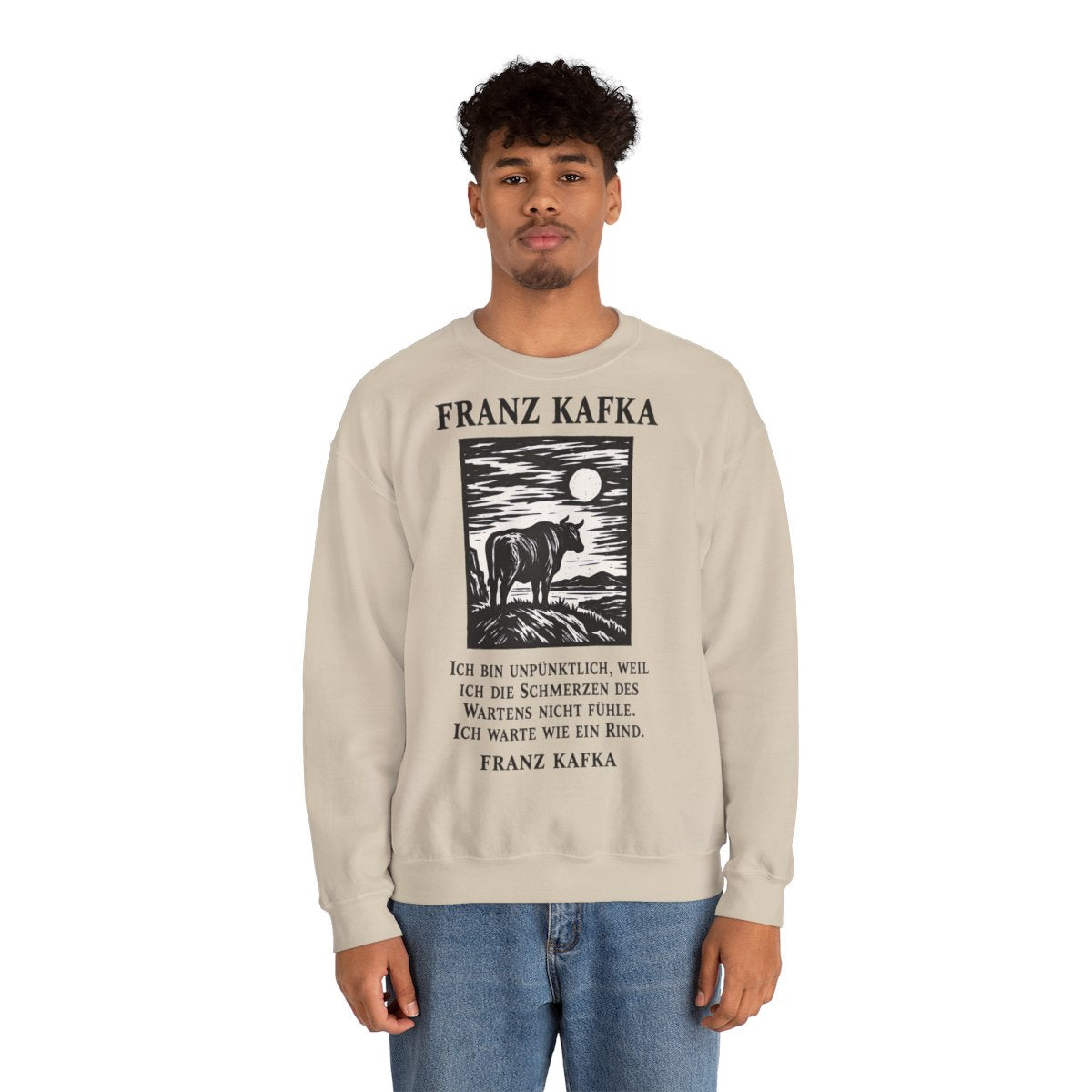 Unisex Sweatshirt mit Zitat - Kafka - Ich bin unpünktlich – person-2