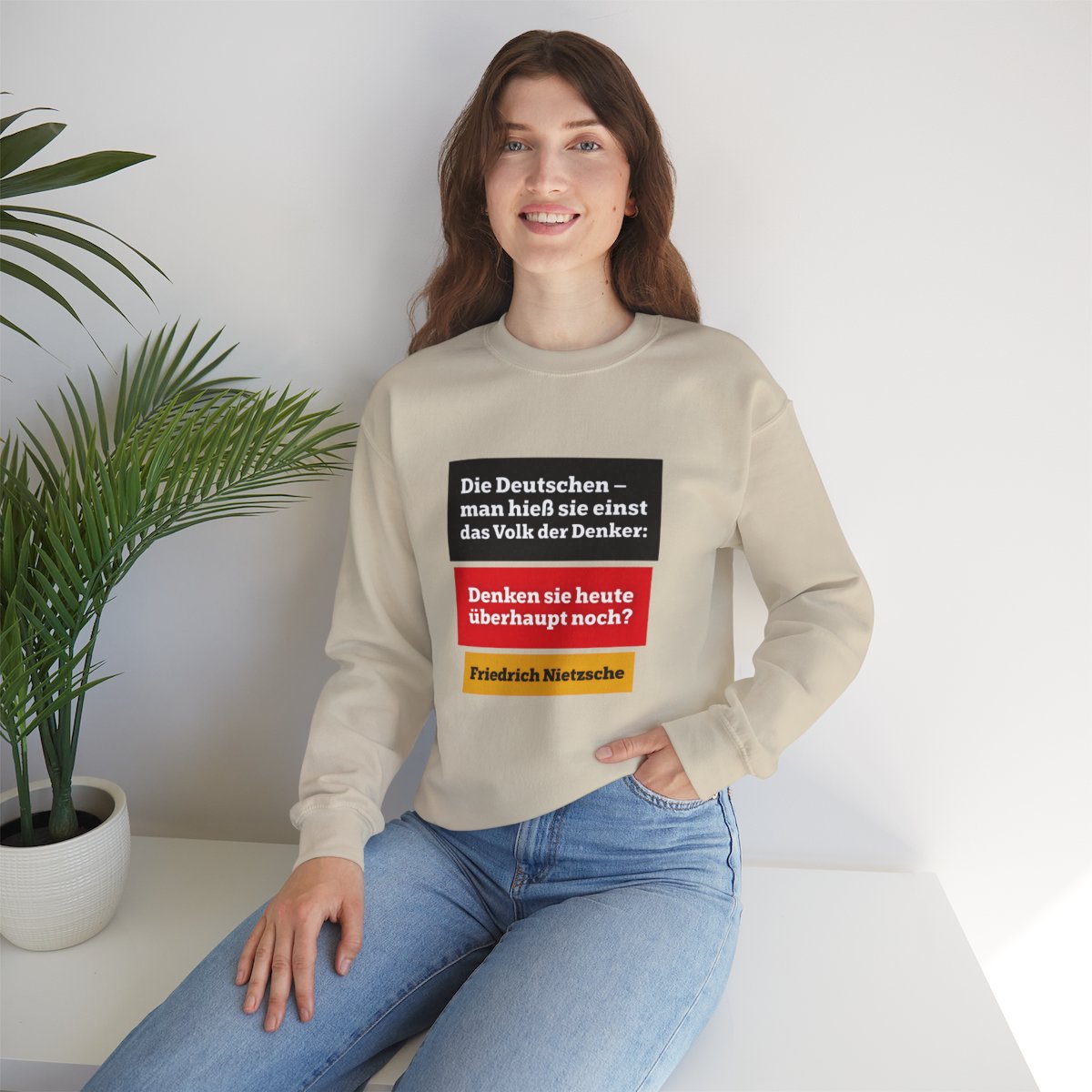 Unisex Sweatshirt mit Zitat - Nietzsche - Volk der Denker Balken – lifestyle