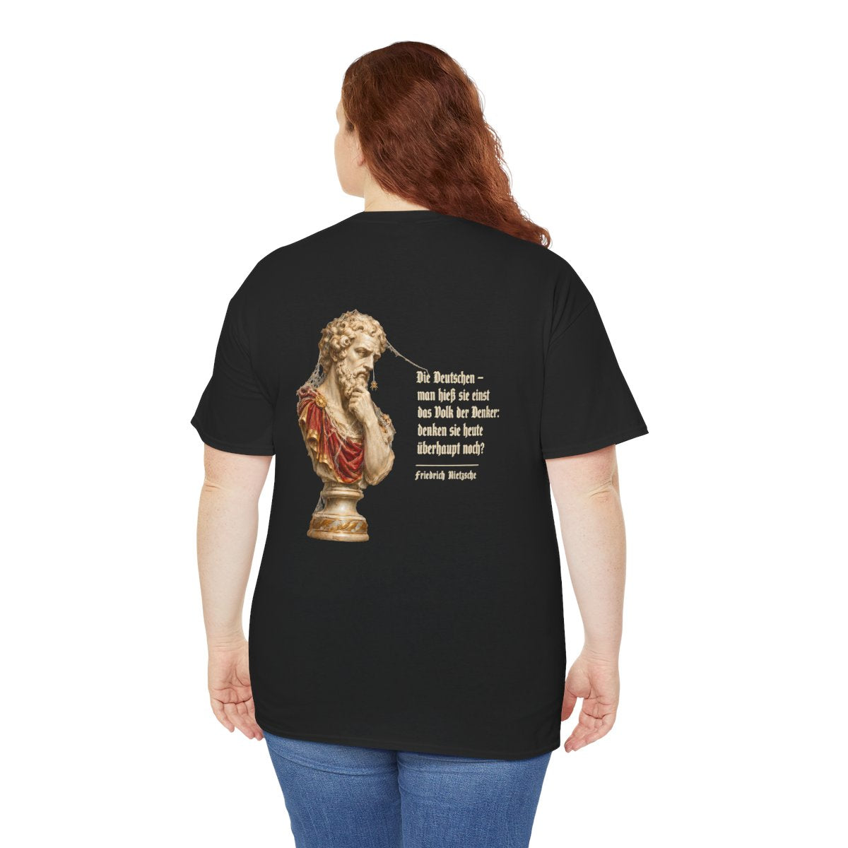 Unisex T-Shirt mit Zitat - Nietzsche - Volk der Denker (Druck hinten) – person-5-back