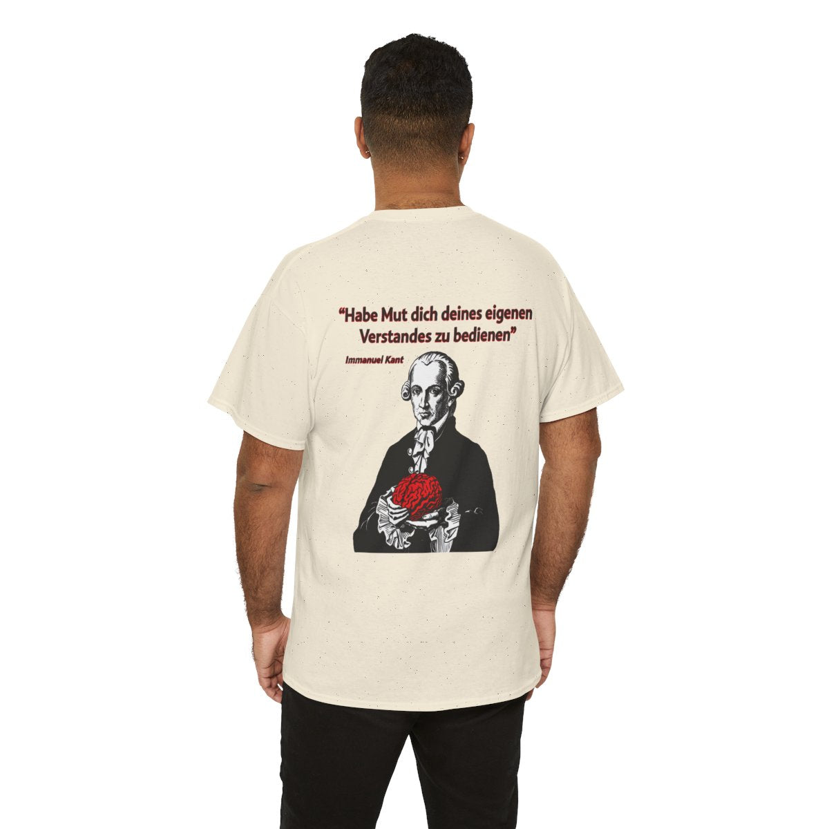 Unisex T-Shirt mit Zitat - Kant - Habe Mut Gehirn (Druck hinten) – person-6-back