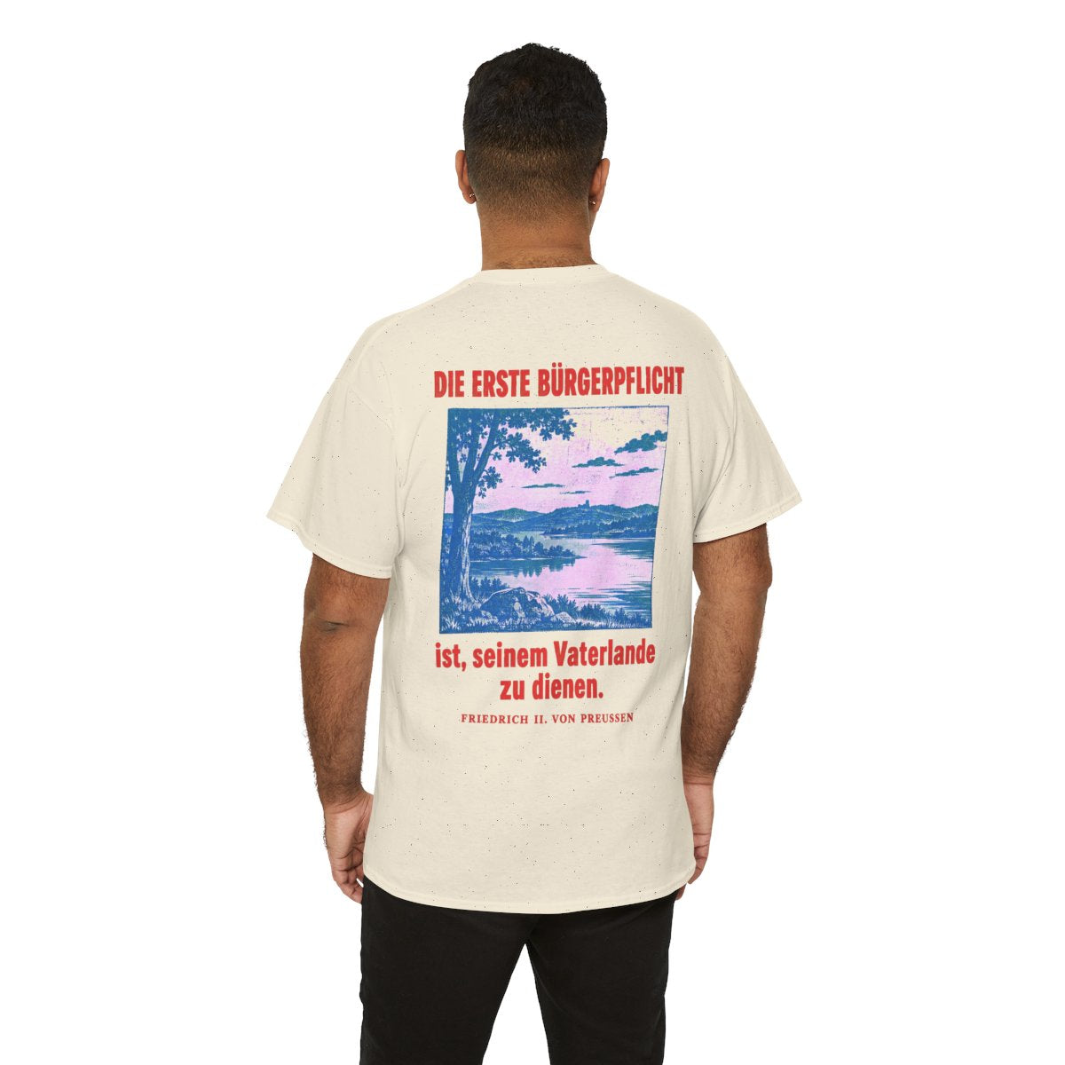 Unisex T-Shirt mit Zitat - Preußen - Die erste Bürgerpflicht (Druck hinten) – person-6-back