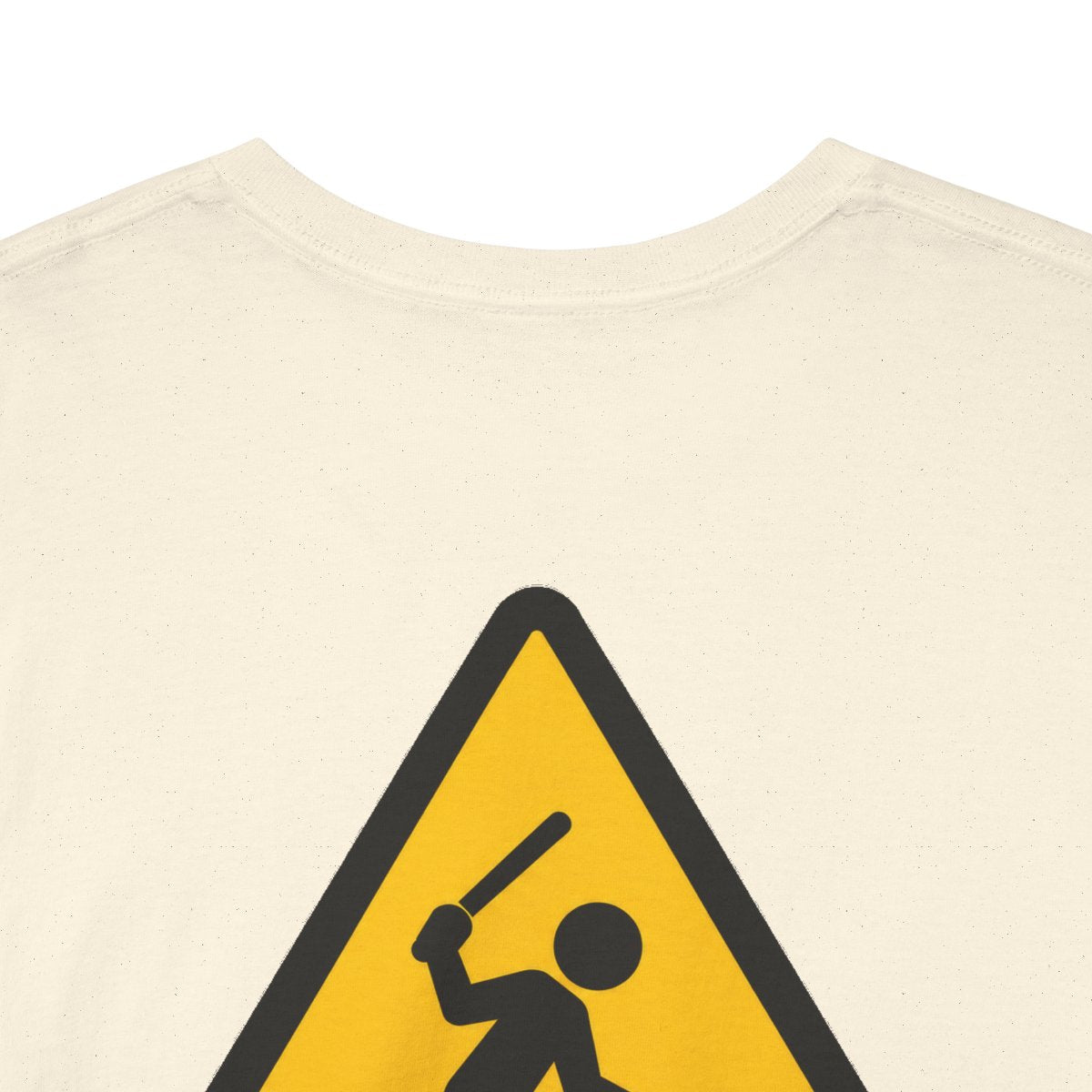 Unisex T-Shirt mit Zitat - Busch - Dieses war der erste Streich (Druck hinten) – back-collar-closeup
