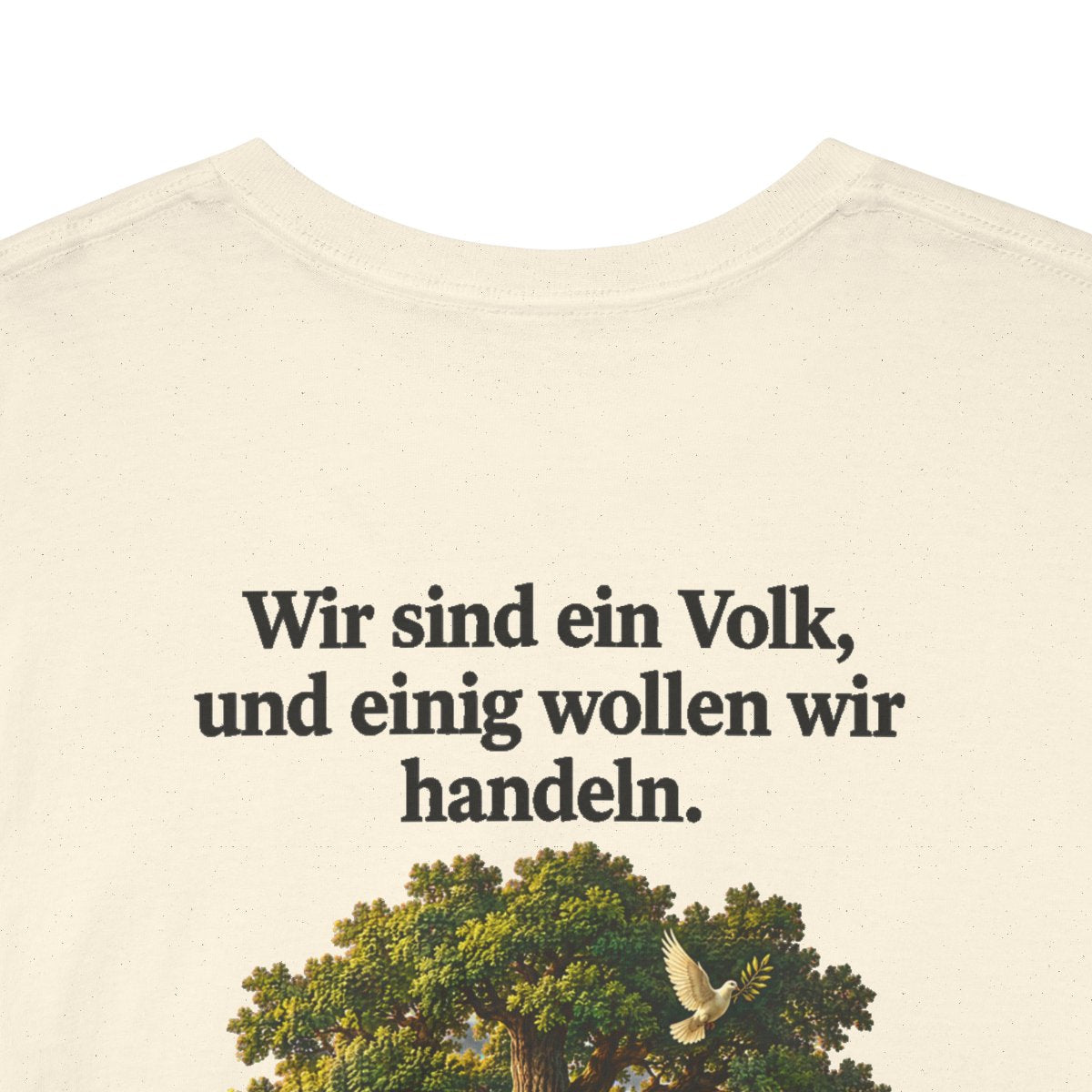 Unisex T-Shirt mit Zitat - Schiller - Wir sind ein Volk (Druck hinten) – back-collar-closeup