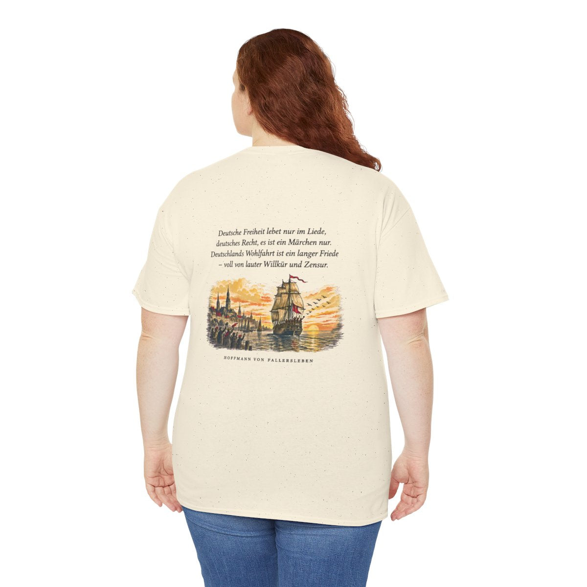 Unisex T-Shirt mit Zitat - Fallersleben - Deutsche Freiheit lebet nur im Liede (Druck hinten) – person-5-back