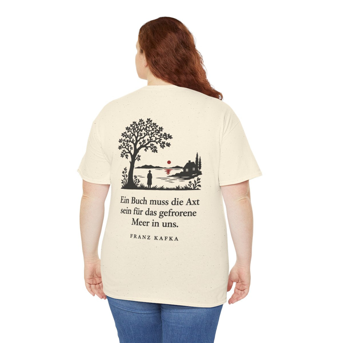 Unisex T-Shirt mit Zitat - Kafka - Ein Buch muss die Axt Scherenschnitt (Druck hinten) – person-5-back
