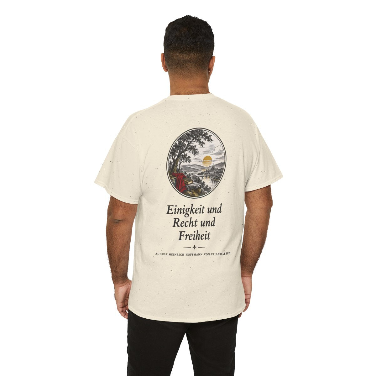 Unisex T-Shirt mit Zitat - Fallersleben - Einigkeit und Recht und Freiheit Nachtstück (Druck hinten) – person-6-back