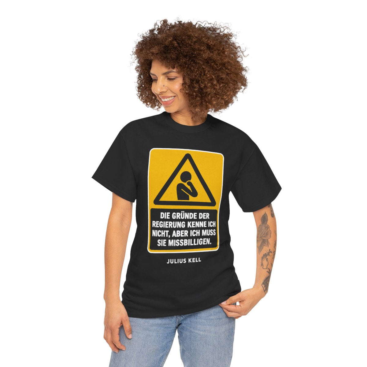 Unisex T-Shirt mit Zitat - Kell - Die Gründe der Regierung kenne – person-1