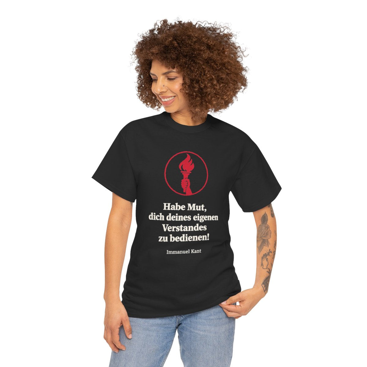 Unisex T-Shirt mit Zitat - Kant - Habe Mut Fackel – person-1