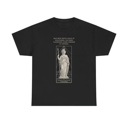 Unisex T-Shirt mit Zitat - Nietzsche - Man muss noch Chaos – front
