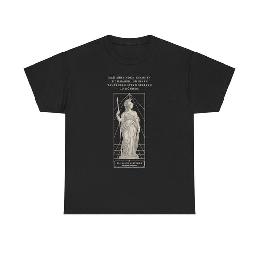 Unisex T-Shirt mit Zitat - Nietzsche - Man muss noch Chaos – front