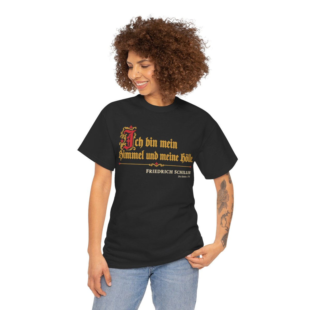 Unisex T-Shirt mit Zitat - Schiller - Ich bin mein Himmel und meine Hölle – person-1