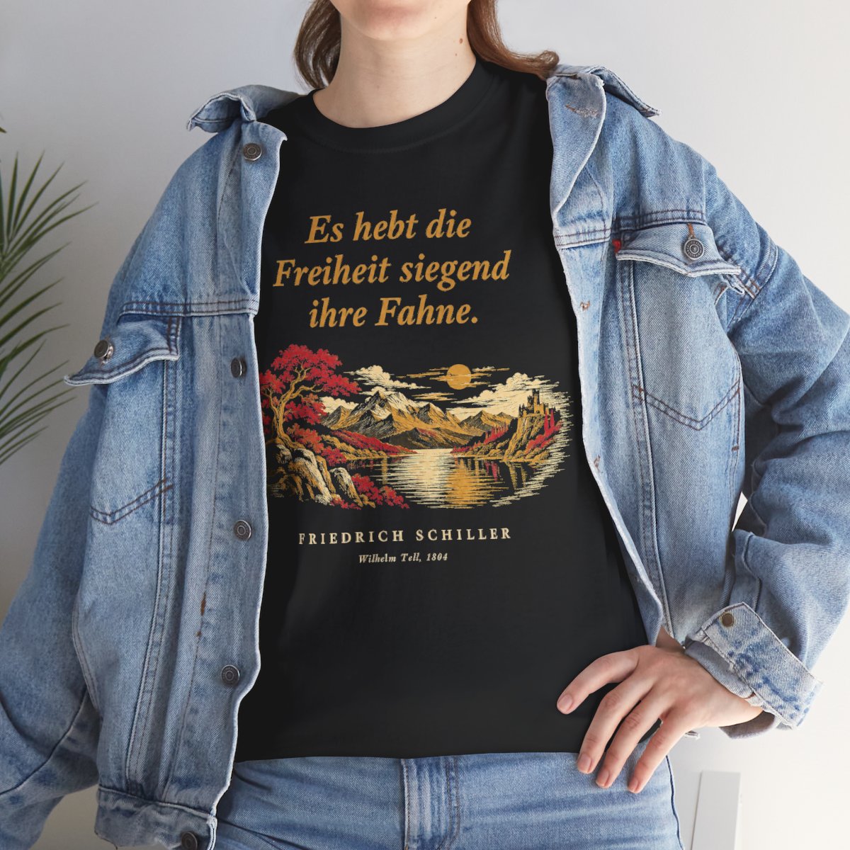 Unisex T-Shirt mit Zitat - Schiller - Es hebt die Freiheit siegend ihre Fahne Nachtstück – lifestyle