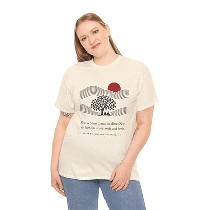 Unisex T-Shirt mit Zitat - Zuccalmaglio - Kein schöner Land – person-2