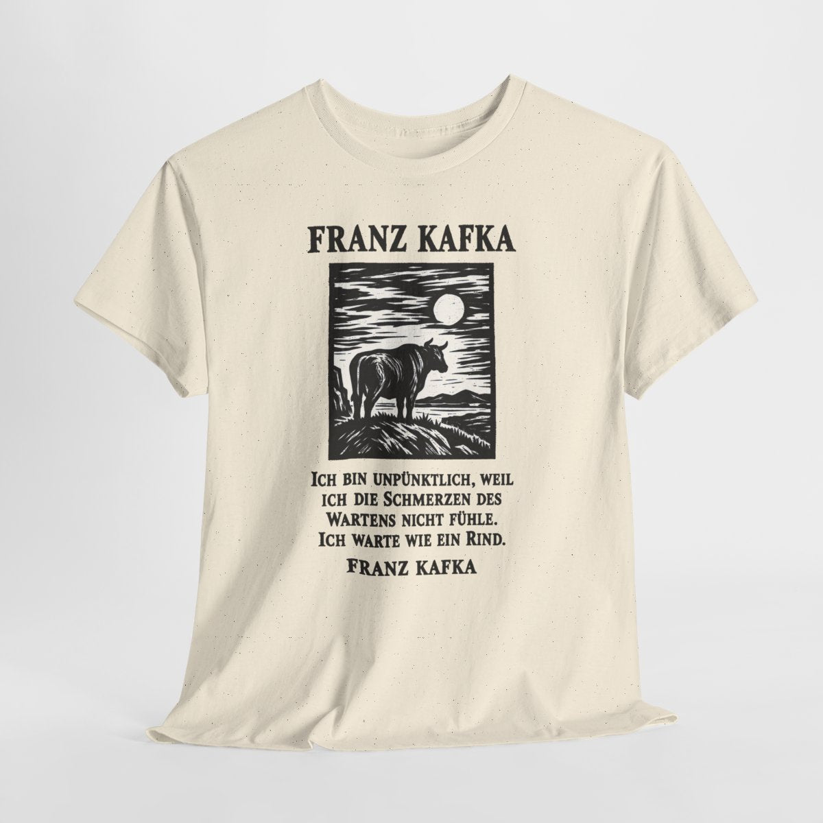 Unisex T-Shirt mit Zitat - Kafka - Ich bin unpünktlich – hanging-1